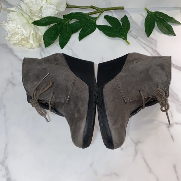 White Mountain Lace-up Oxford  Style Bootie Size 9M - Picture 6 of 17